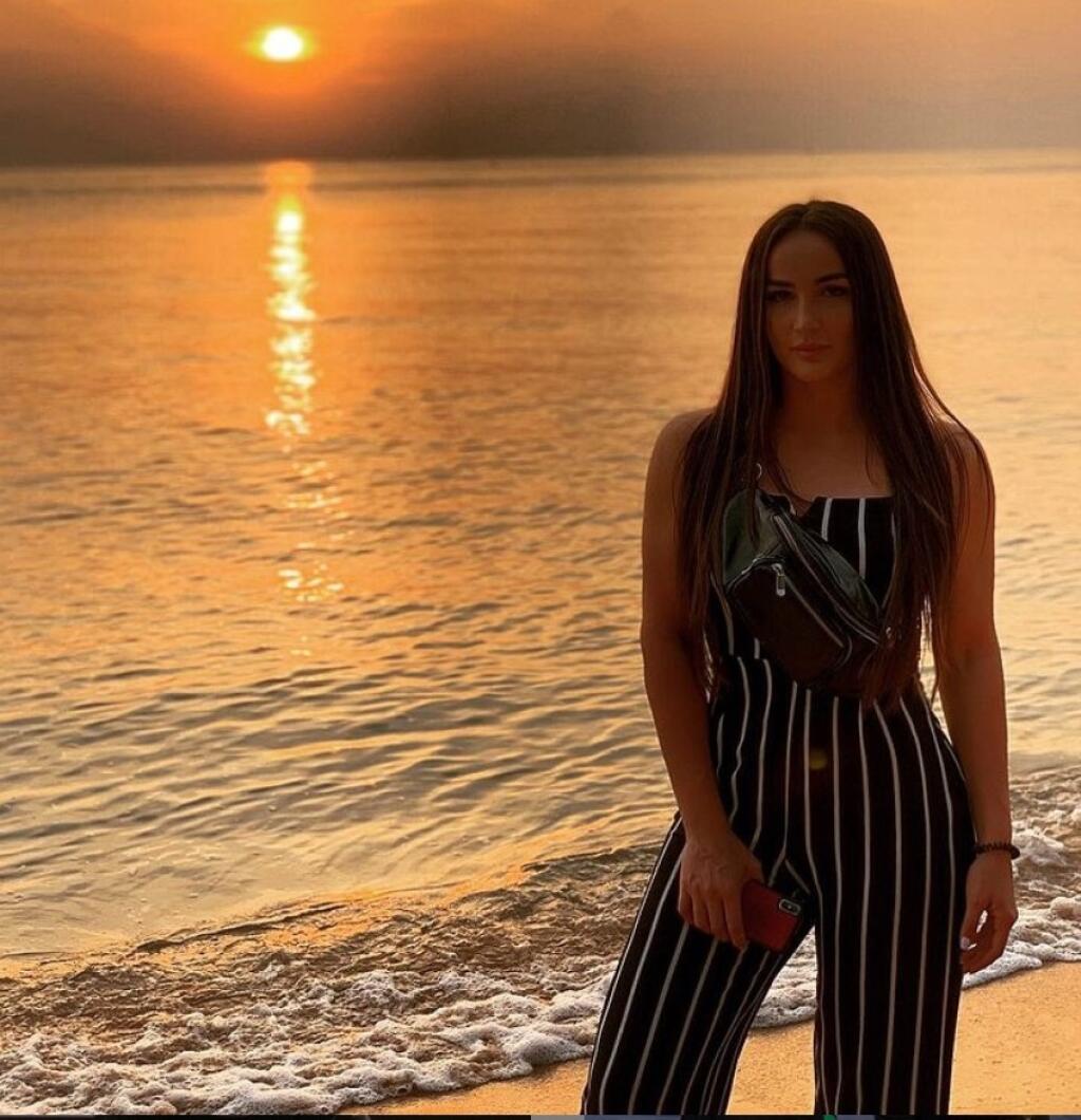 Krásna Diana rada predvedie okrem svojich schopností aj svoje sexi telo.