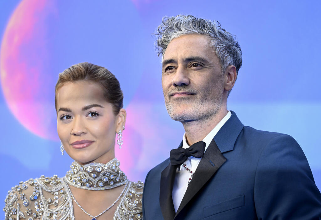 Rita Ora a Taika Waititi