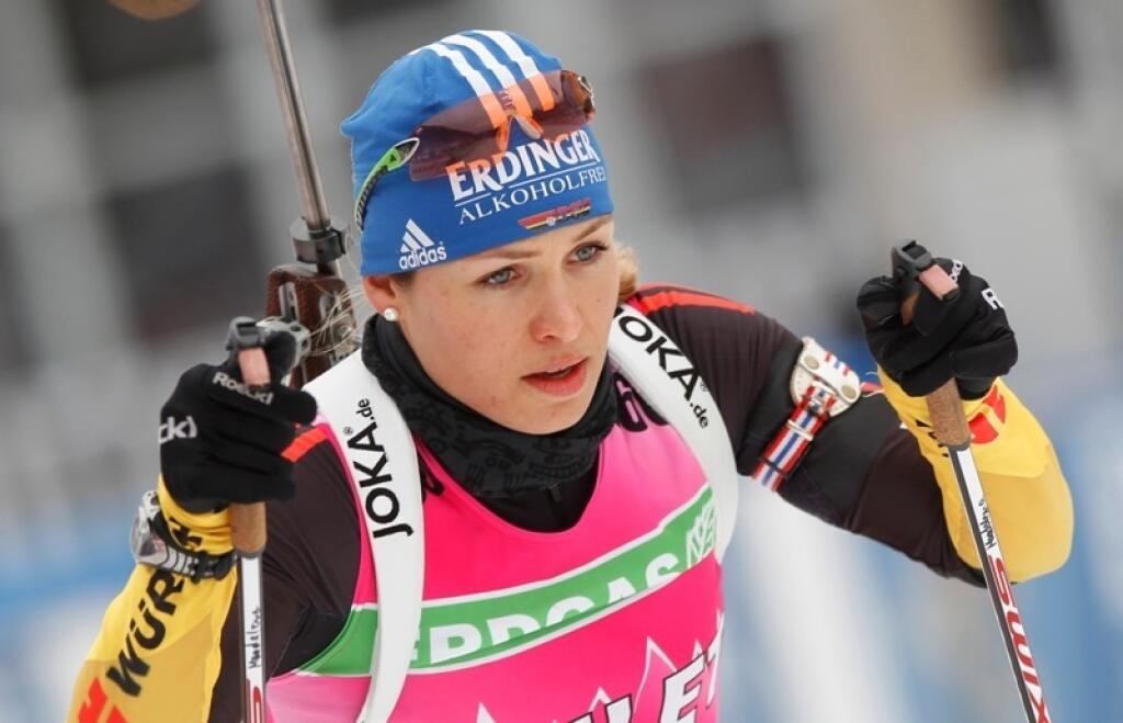 Krásna nemecká biatlonistka Magdaléna Neunerová našla prefíkaný spôsob, ako upútať našu pozornosť, keď odišla do dôchodku.