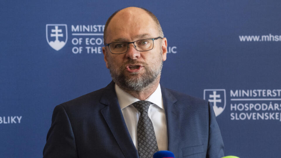 Minister hospodárstva Richard Sulík chce zaviesť ďalšie opatrenia, ktoré by pomohli podnikateľskému prostredia. Do procesu sa môžu zapojiť aj občania!