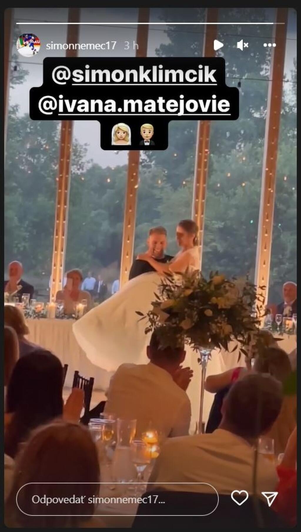 Zábery zo svadby zdieľal na svojom instagrame aj hokejista Šimon Nemec.