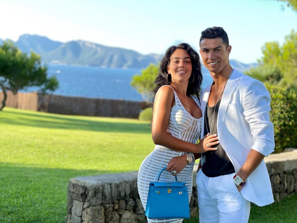 Georgina Rodriguez a Cristiano Ronaldo.