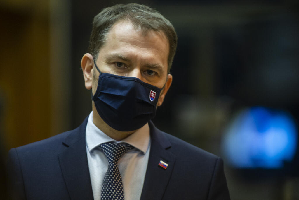Na snímke predseda vlády SR Igor Matovič (OĽaNO) počas tlačovej konferencie k vyhláseniam ministra hospodárstva SR Richarda Sulíka (SaS) 24. februára 2021 v Bratislave. FOTO TASR - Jakub Kotian