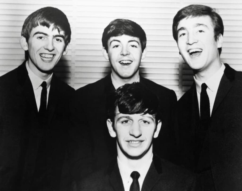 Please please me photo. The Beatles 1963. The Beatles - with the Beatles - 1963г. Битлз 24 марта 1963. Ангус МАКБИН Битлз.