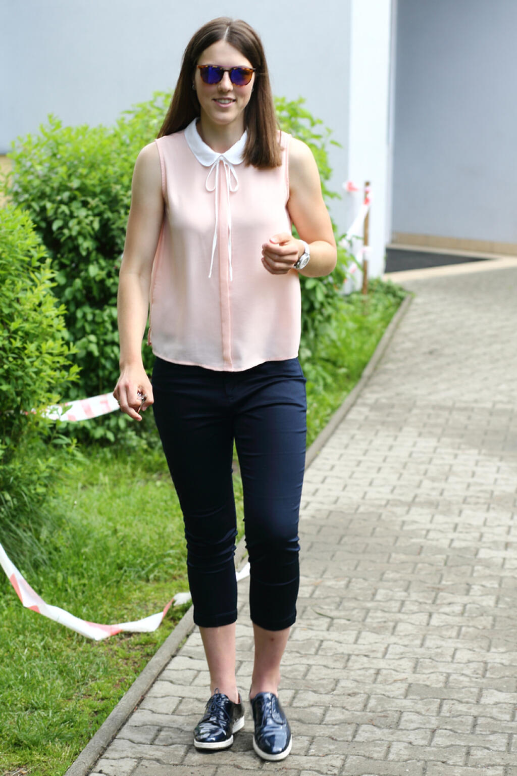 Vlhová však popri lyžovaní nezabúdala ani na školu, je absolventkou Hotelovej akadémie v Liptovskom Mikuláši. Takto sa nahodila na ústnu maturitnú skúšku.