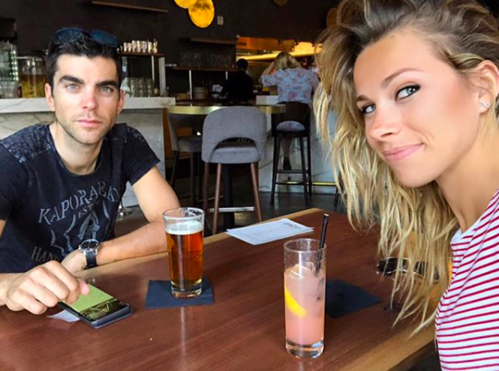V cyklistickom svete je ďalší zaujímavý pár. Tvoria ho francúzsky cyklista Tony Gallopin a Marion Rousee. Okúzľujúca francúzska novinárka sa so svojou láskou spoznala práve prostredníctvom práce v teréne.