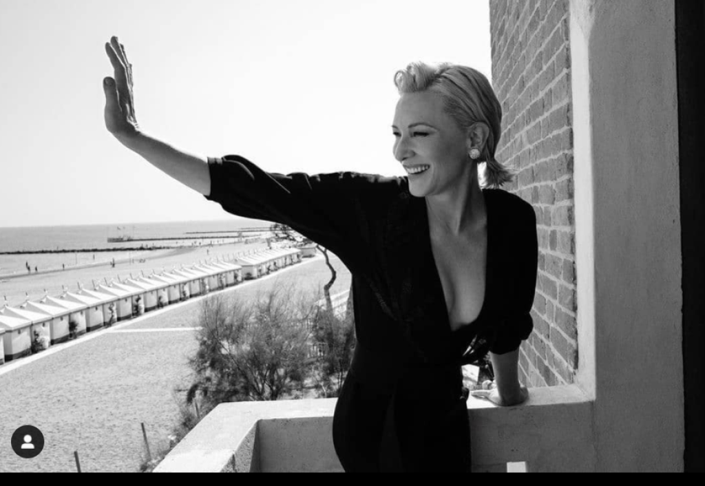 Cate Blanchett, filmová diva a módna ikona v Benátkach.