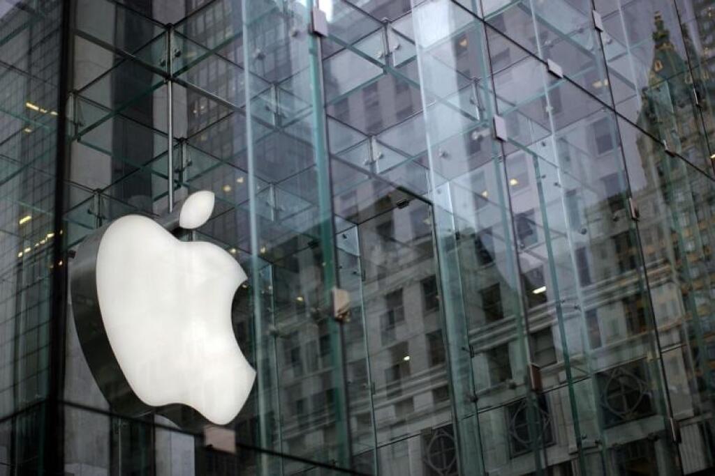 Čakanie na iPhone 5 pribrzdilo rast Apple