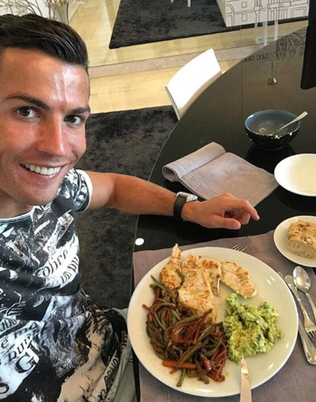 Ronaldo a jeho jedálniček.