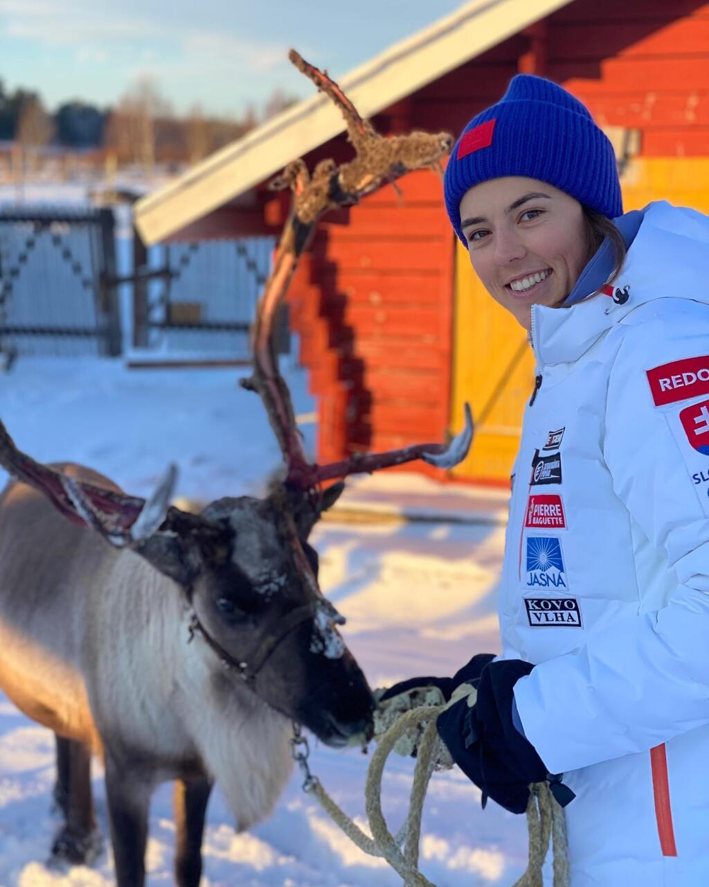 Petra Vlhová navštívila v utorok svoje tri soby, ktoré má na farme neďaleko fínskeho strediska Levi.