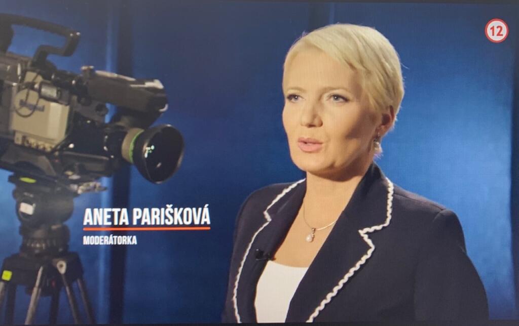 Do dokumentu Televízne noviny 25 prijala pozvanie aj Aneta Parišková. Tá bola súčasťou Markízy od jej úplného začiatku, dnes pracuje v konkurenčnej Jojke.