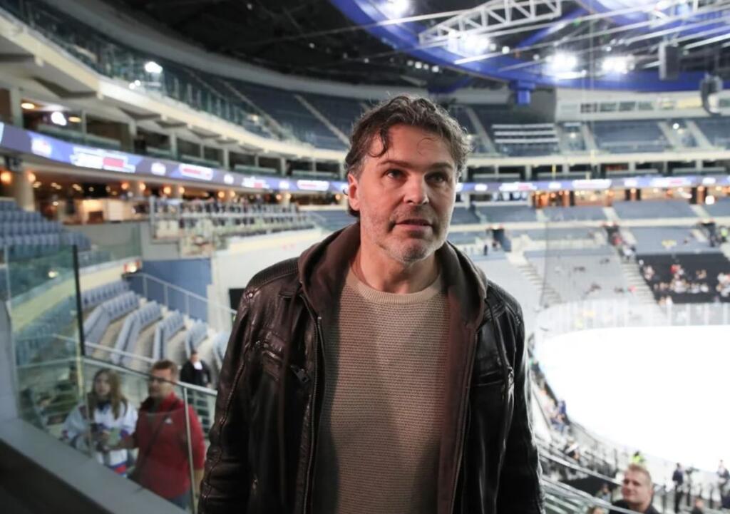 Legendárny český hokejista sa v utorok naposledy rozlúči so svojim milovaným otcom, ktorý zomrel minulú stredu.