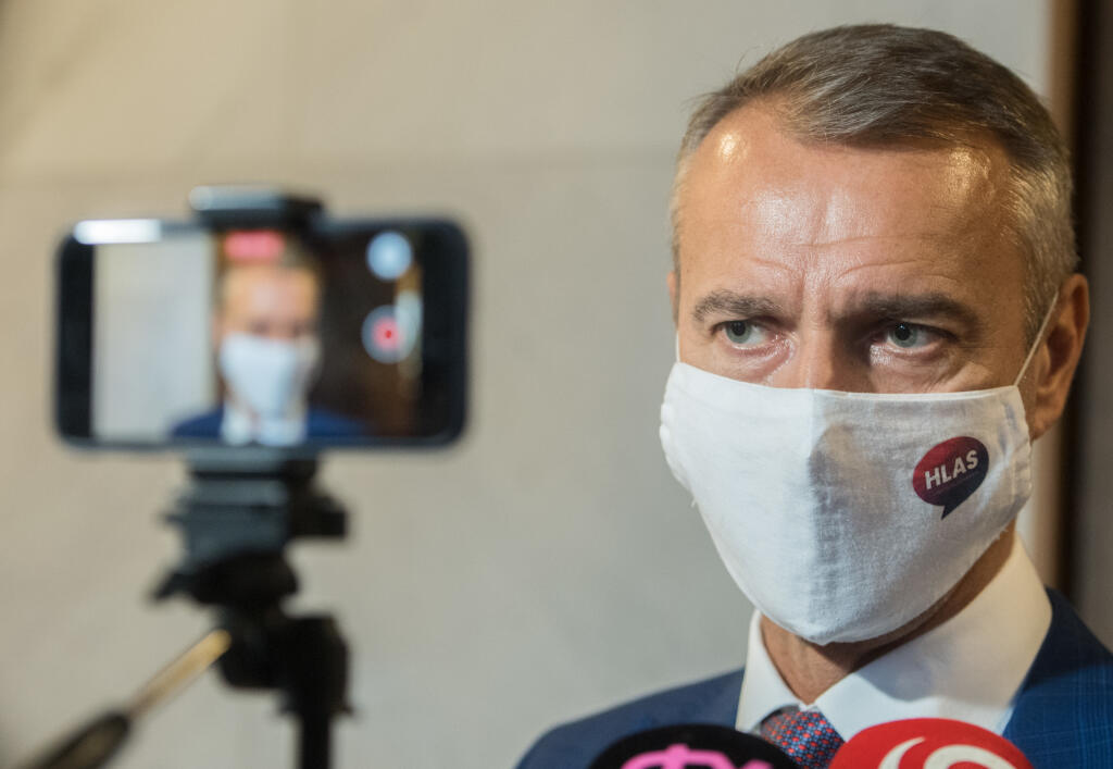 Na snímke nezaradený poslanec parlamentu SR Richard Raši počas 18. schôdze NR SR 17. decembra 2020 v Bratislave. FOTO TASR - Martin Baumann