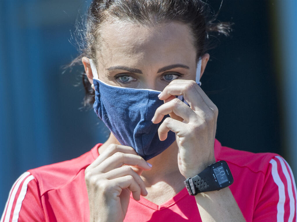 Na snímke slovenská reprezentantka v atletike Iveta Putalová počas tréningu 22. apríla 2020 v Bratislave.