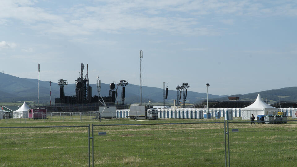 Večer vystúpi na letisku v Trenčíne kultová nemecká kapela Rammstein.