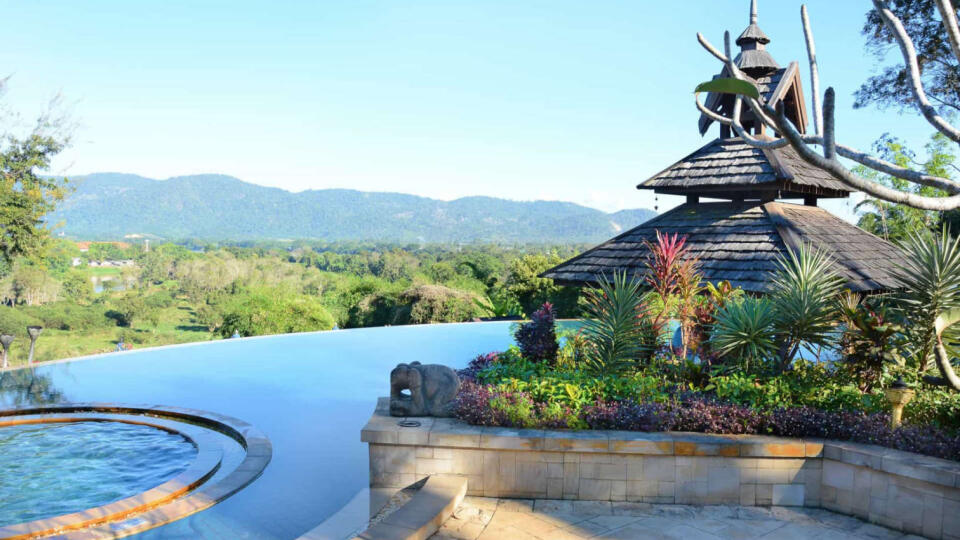 Anantara Golden Triangle Elephant Camp, Thajsko.