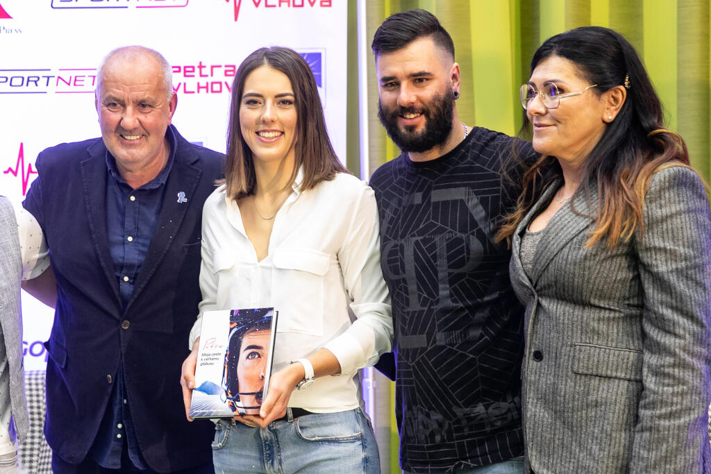 Celý tím Petry Vlhovej je zaočkovaný.