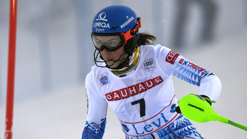 KK6 Levi - Slovenka Petra Vlhová počas 1. kola slalomu vo Svetom pohári žien vo fínskom Levi 23. novembra 2019. FOTO TASR/AP
Slovakia's Petra Vlhova competes during an alpine ski, women's slalom in Levi, Finland, Saturday, Nov. 23, 2019. (AP Photo/Alessandro Trovati)