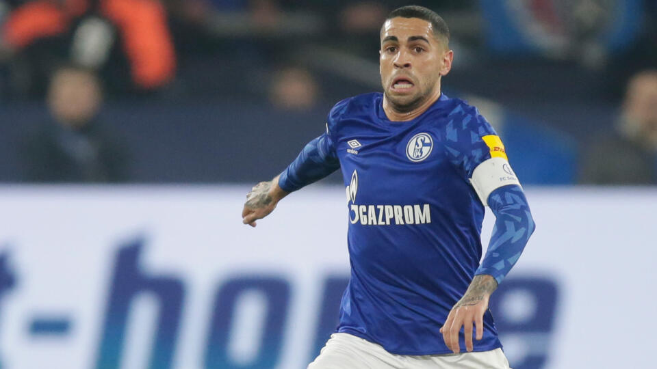 Omar Mascarell v drese Schalke 04.