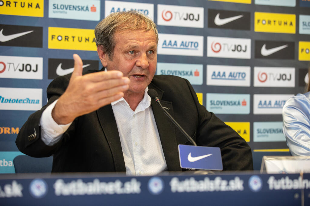 "Šatka mi povedal, že išiel s kamarátmi."