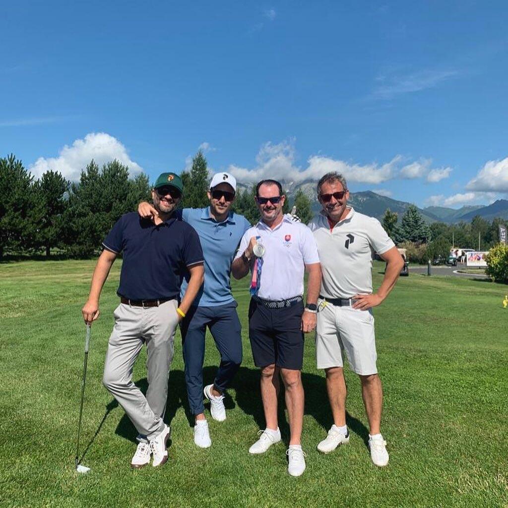 Slovenskí herci si užívali golfovú partičku so strieborným medailistom z Tokia.