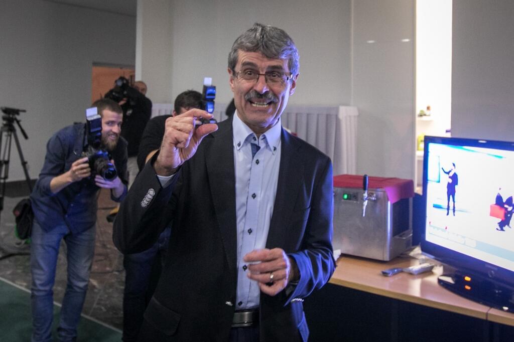 Kandidát na post predsedu BSK Milan Ftáčnik počas čakania na výsledky volieb