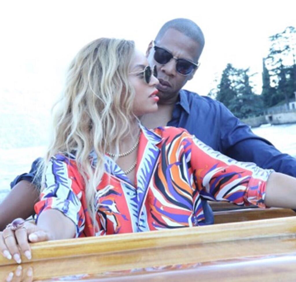 Beyoncé s manželom vraj prekonali niekoľko kríz, no stále tvoria pár a podporujú sa navzájom.
