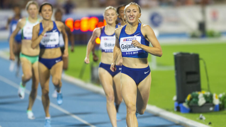 Slovenská atlétka Gabriela Gajanová získala po diskvalifikácii írskej súperky v behu na 800 metrov na majstrovstvách Európy do 23 rokov bronzovú medailu.