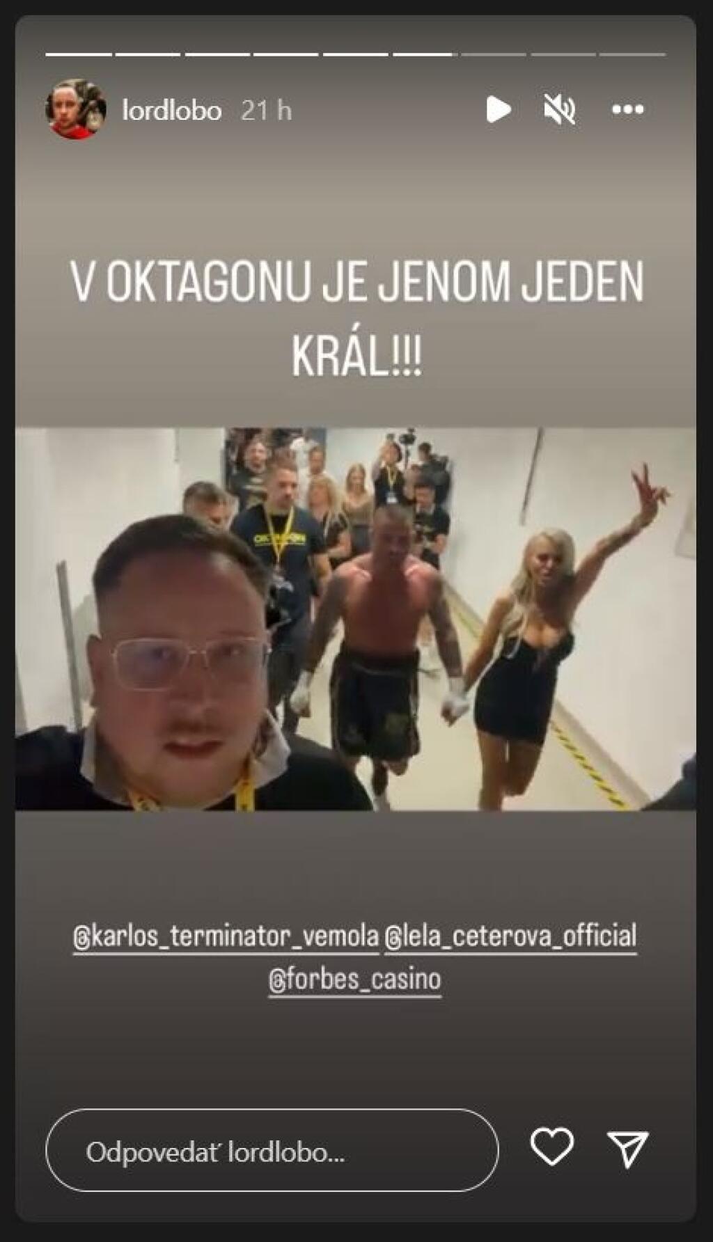 Hoci diváci Vémolu a rozhodcov vybučali a vypískali, bojovníkovi a jeho partnerke Lele to náladu nezhoršilo.
