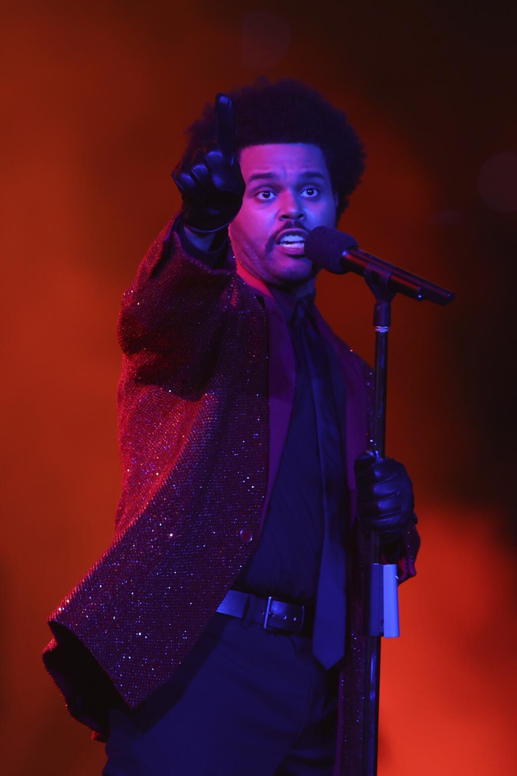 Spevák The Weeknd na Super Bowle