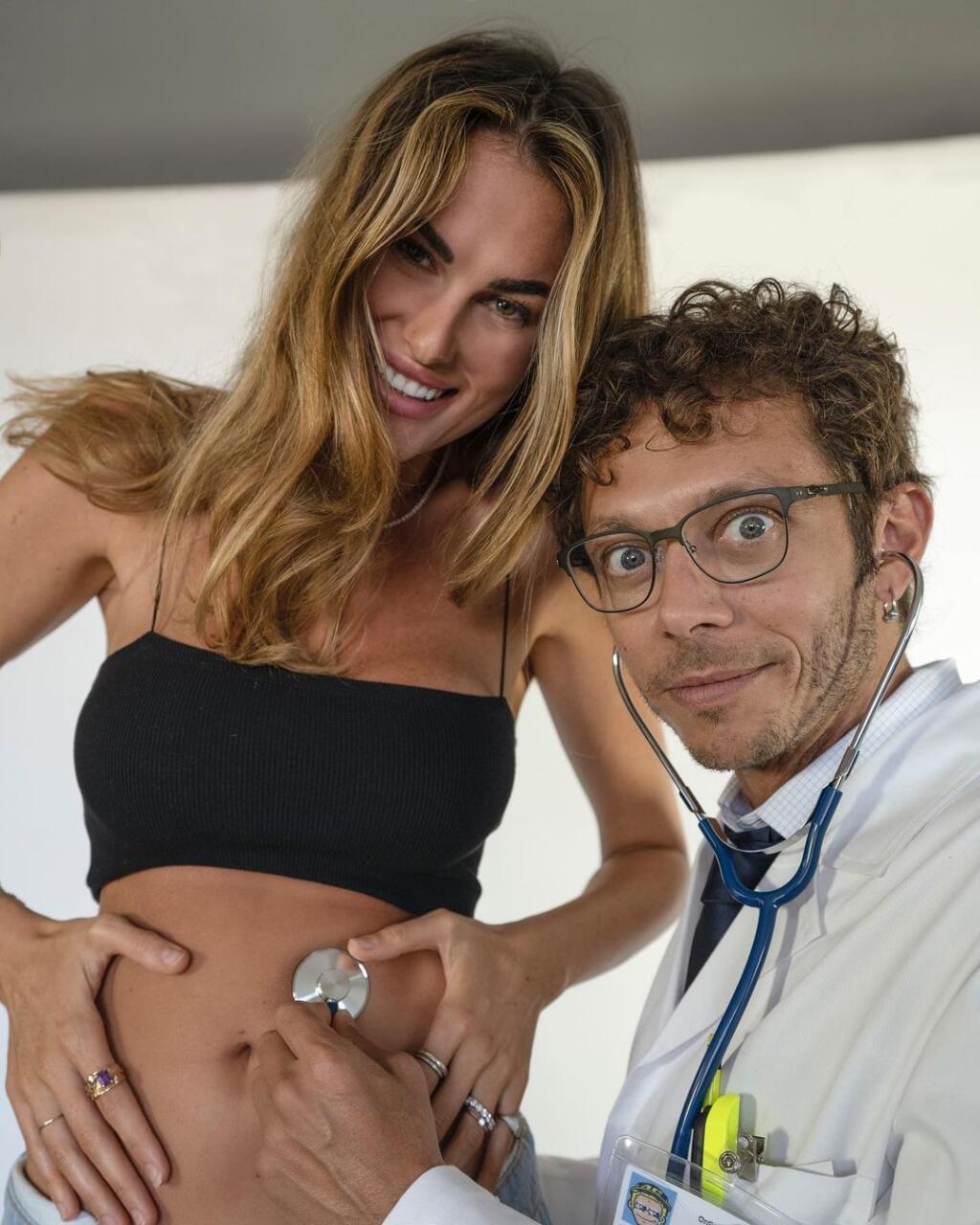 Valentino Rossi bude prvýkrát otcom.