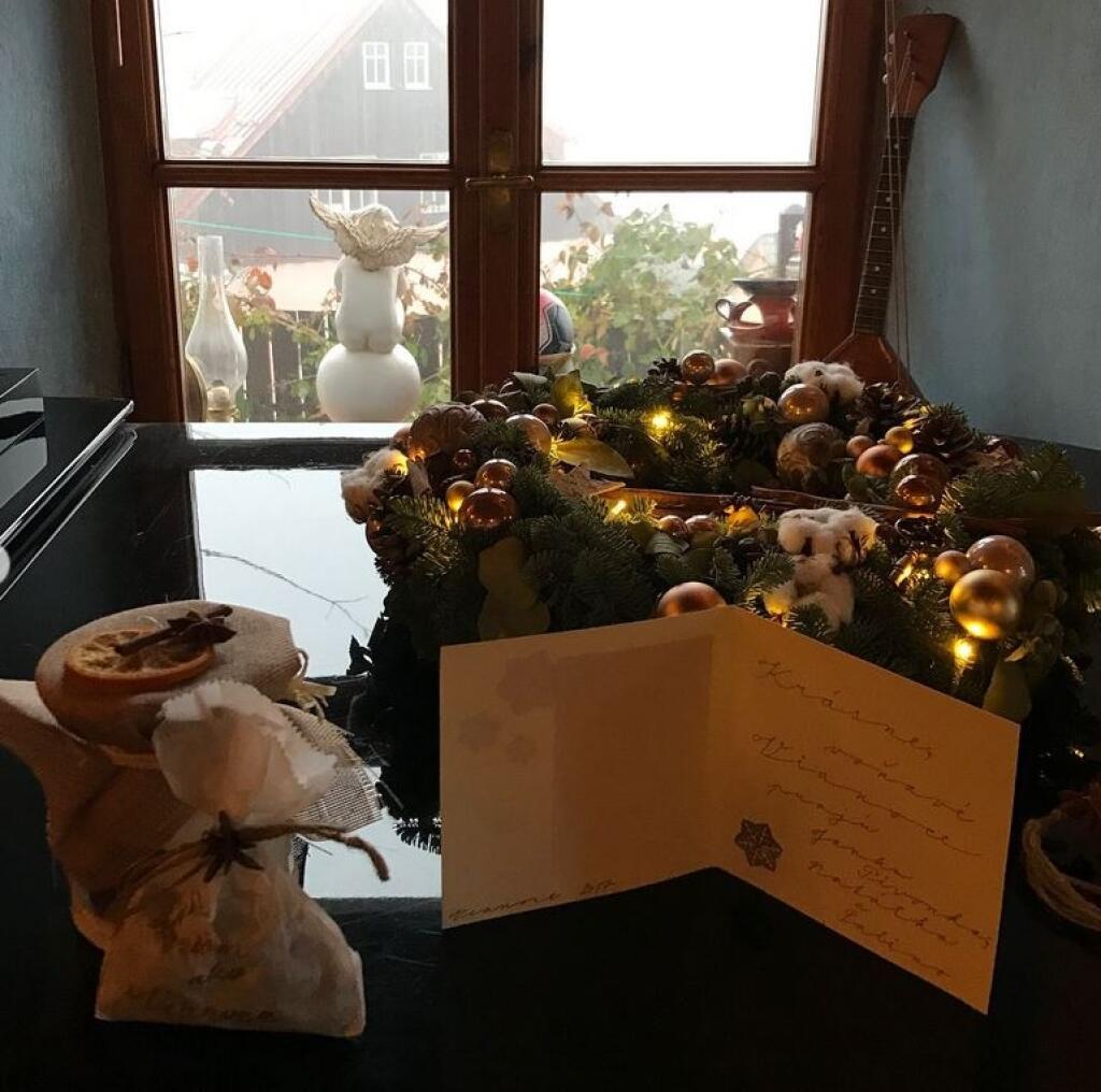 Speváčka Zdenka Predná uprednostnila na život Banskú Štiavnicu a s rodinou žije v útulnom domčeku.
