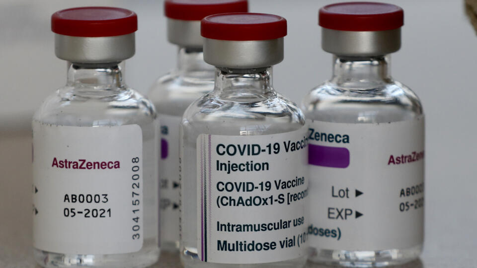 WA 35 Londýn - Vakcína britsko-švédskej firmy AstraZeneca proti ochoreniu COVID-19, ktorou sa bude očkovať v očkovoacom centre na východe Londýna v piatok 5. februára 2021. FOTO TASR/AP
AstraZeneca vaccine is ready to be used at the Wellcome Centre in Ilford, east London, Friday, Feb. 5, 2021. (AP Photo/Frank Augstein)