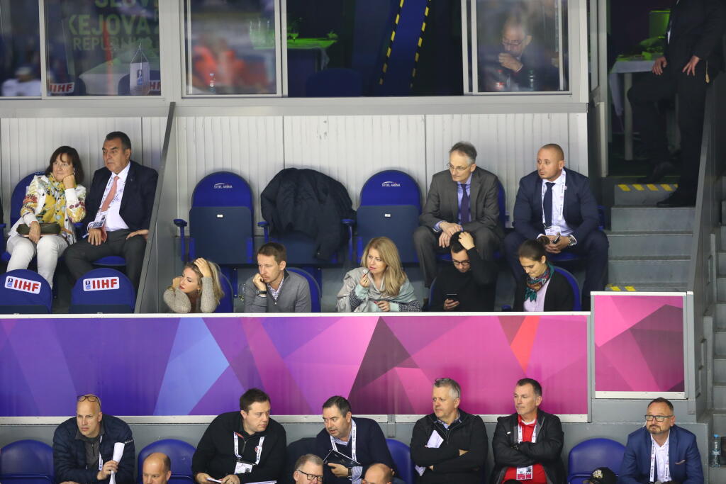 Takto fandila našim hokejistom budúca prezidentka Zuzana Čaputová. Takto ju Slováci v jej pozícii často neuvidia.