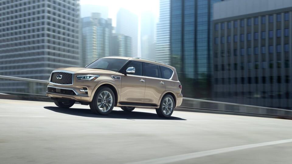 Ako ryba vo vode: QX80 v Dubaji