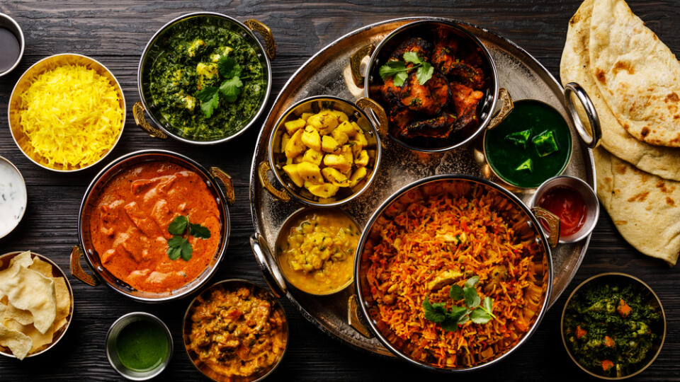 Indian,Food,Curry,Butter,Chicken,,Palak,Paneer,,Chiken,Tikka,,Biryani,