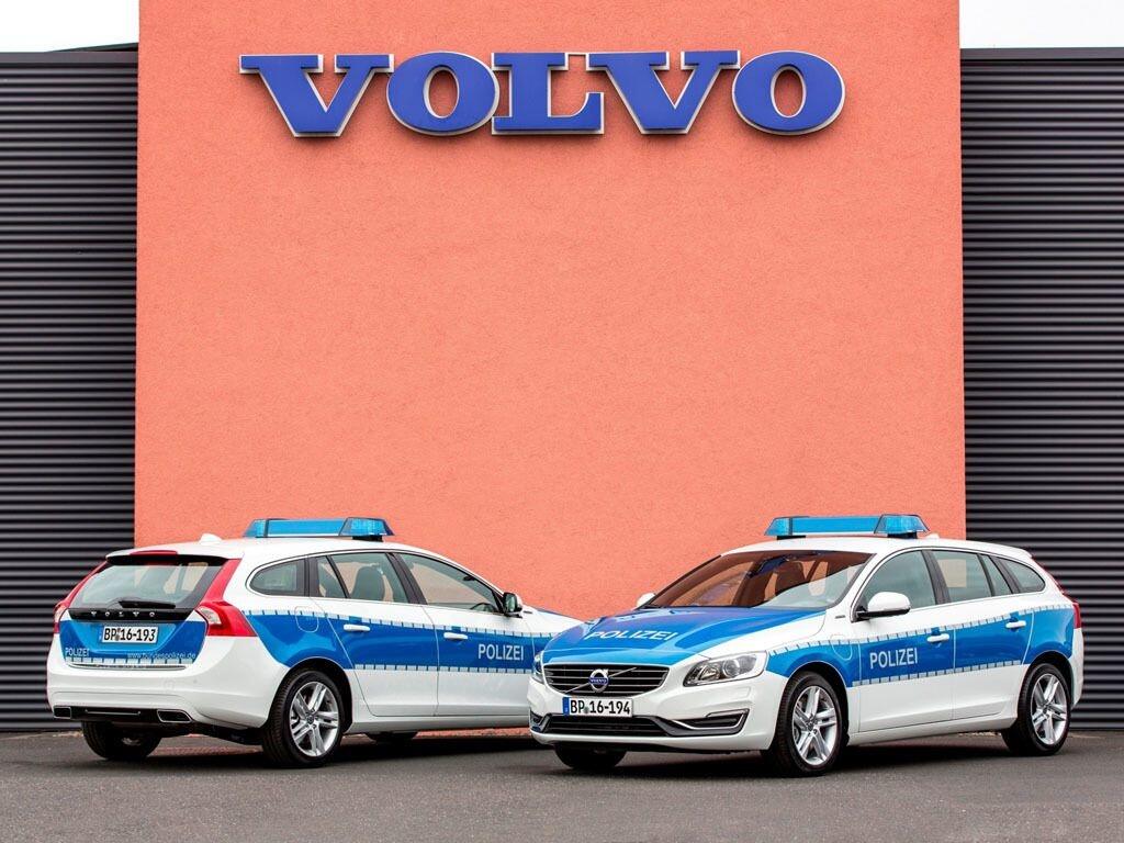 Volvo germany. Volvo v60 Police. Вольво с60 полиция. Полицейский Volvo s60. Полицейский Volvo v60 SCPD.