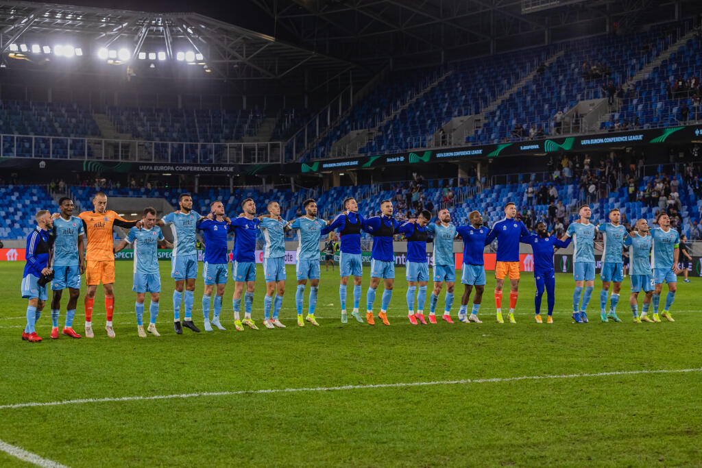 Futbalisti Slovana Bratislava prehrali v úvodnom zápase skupinovej fázy Konferenčnej ligy s favorizovaným FC Kodaň 1:3.