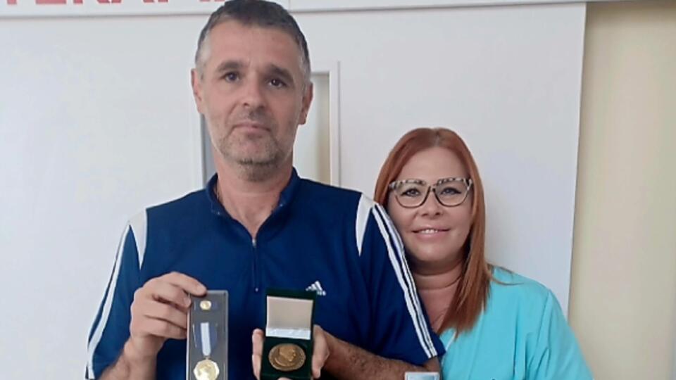 Súrodenci spolu darovali krv a krvné doštičky už 155 krát.