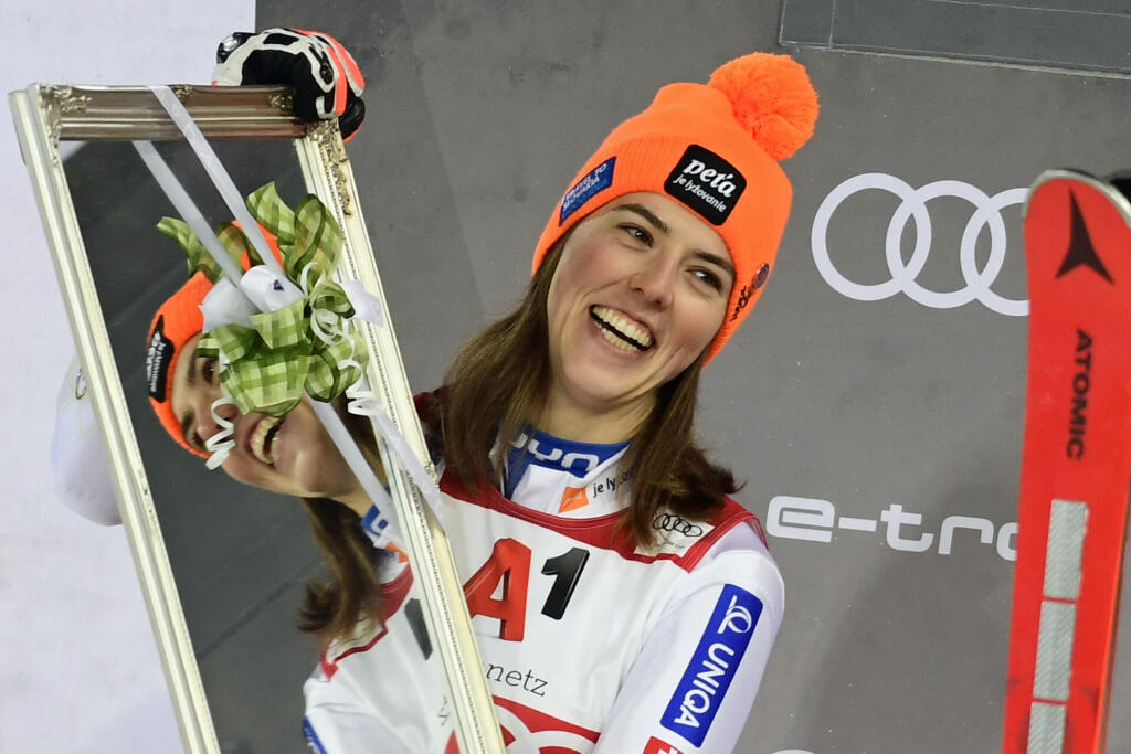 Vlhová si 2. miestom v Schladmingu zabezpečila zisk malého krištáľového glóbusu za slalom, mala preto dôvod na úsmev.