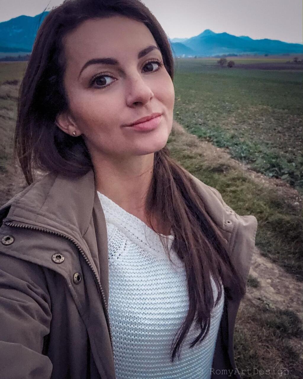 Sexi Romana porodila Lašákovi jeho tretie dieťa. Pre ňu je to prvé.