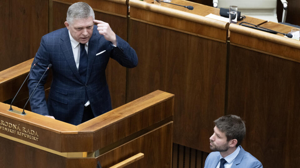 Mimoriadna schôdza NR SR k odvolávaniu vlády