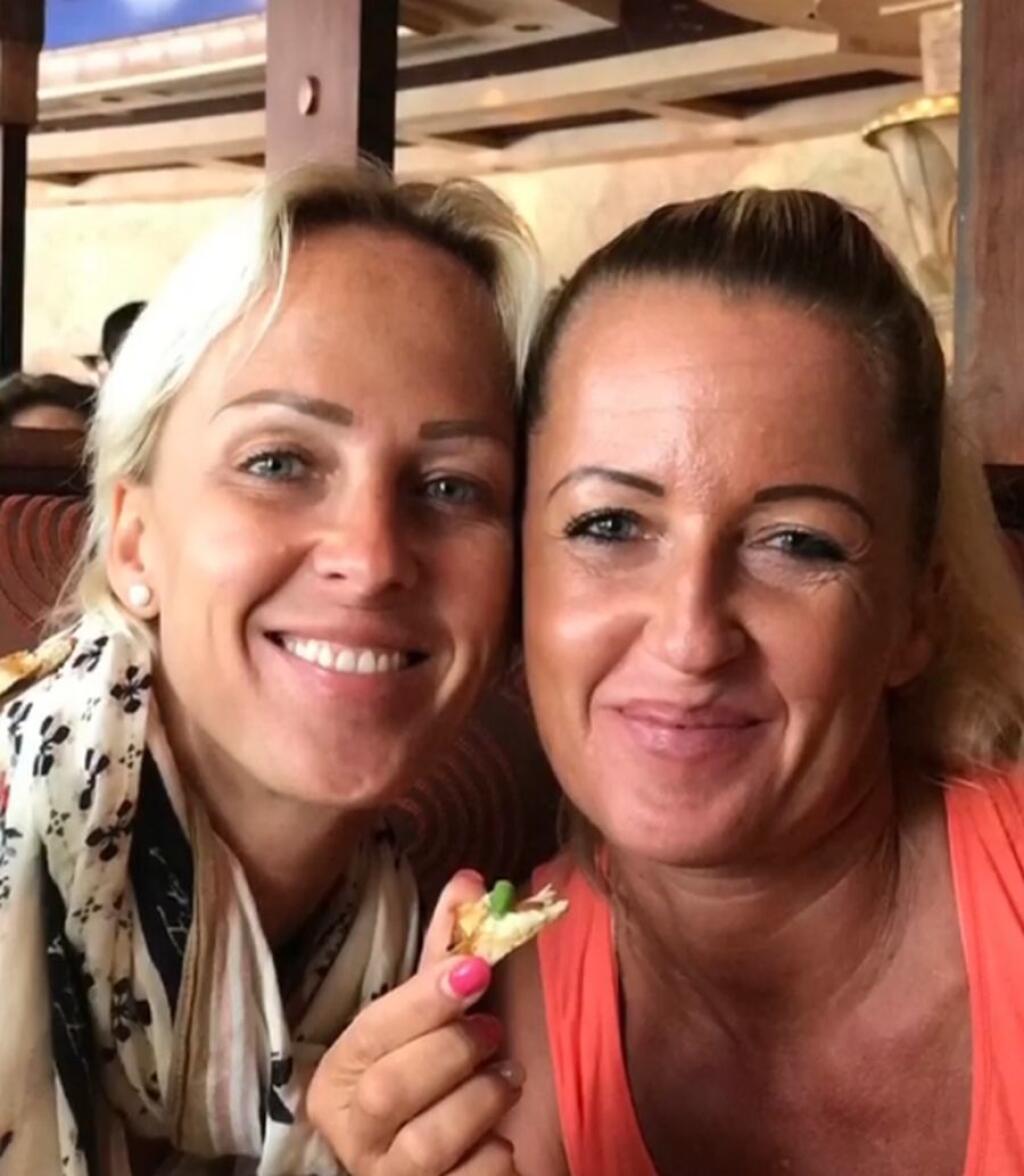 Zuzana Belohorcová so sestrou