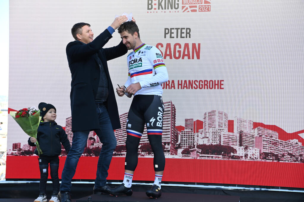 Sagan sa objavil na pódiu po boku rozkošného syna Marlona.
