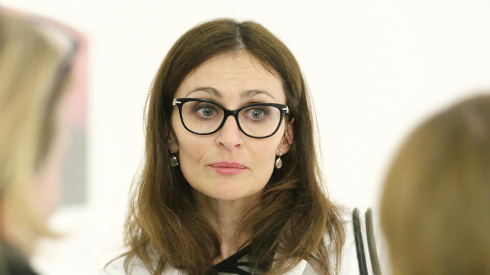 Z NOÚ nesmie odchádzať elita, tvrdí Kalavská, zo zlyhania zatiaľ nikoho neviní.