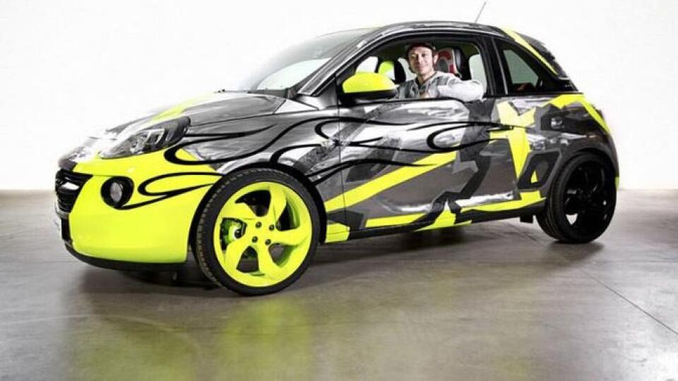 Valentino Rossi a špeciálny Opel Adam