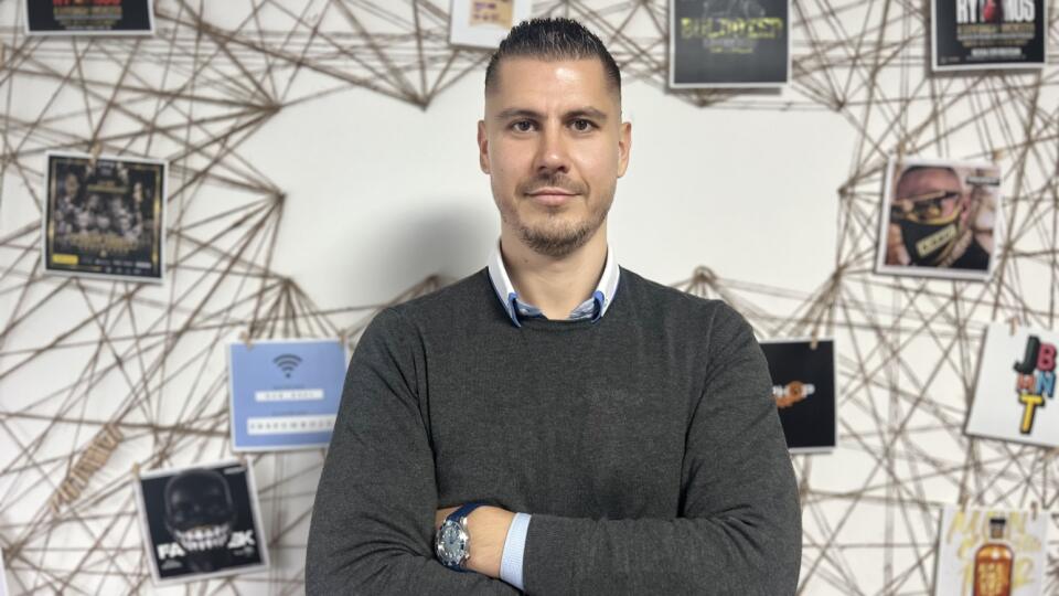 Za produktami influencerov stojí Marko Šebesta s agentúrou Evency