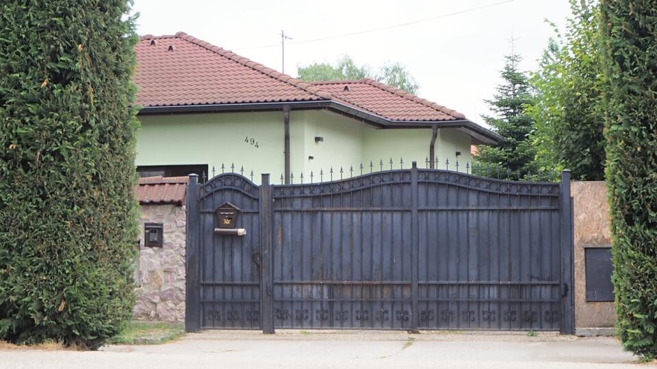 Podnikateľa sme doma nenašli, napokon sme sa stretli v Šali.
