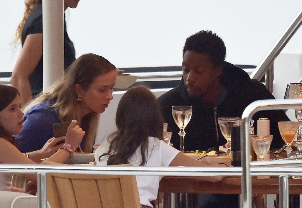 Monfils a Svitolinová vyrazili na spoločnú dovolenku do talianskeho Portofino. Na tenisový párik číhali všadeprítomní paparazzi fotografi.