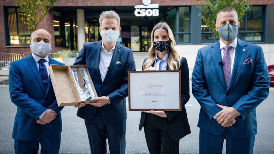 TREND TOP Poisťovňa roka odovzdávanie ocenenia